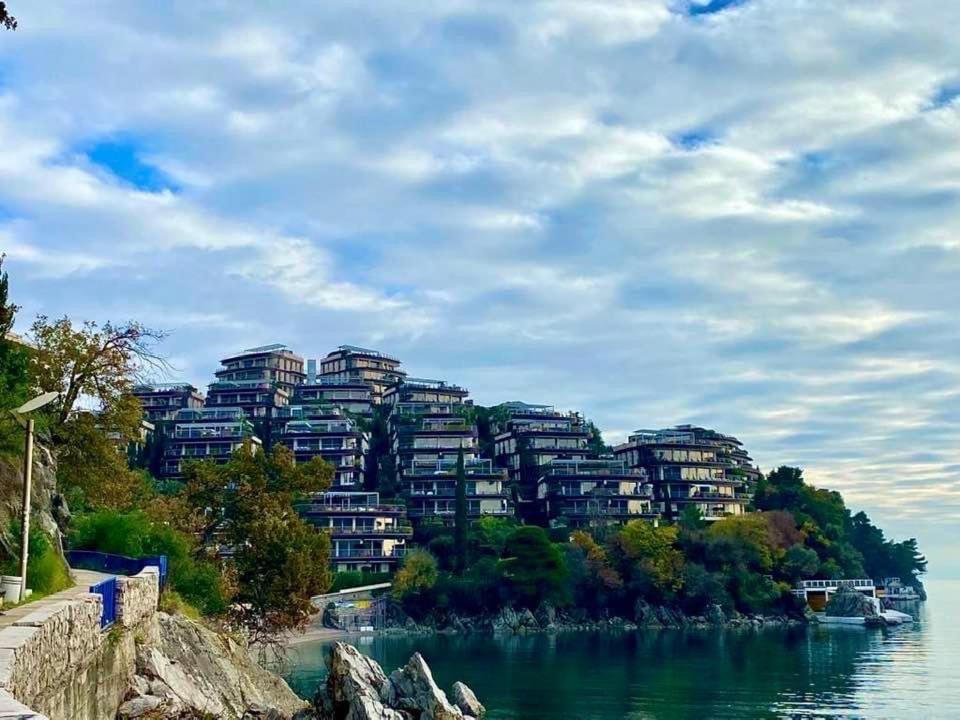 Dukley Luxury Apartment Budva
